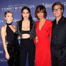 9inch.(1.75 m) while her body weighs around 55kg(121 lbs). Amelia Gray Hamlin Daughter Of Harry Hamlin And Lisa Rinna Has Her Own Home Now Her Parents Net Worth And Boyfriend