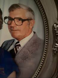 Today is the day that all of my brothers and sisters and myself would never  forget. It was the day that our dad passed away and it's 40 years. Mom was  only