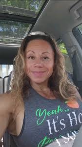 Lori Pipes's Instagram, Twitter & Facebook