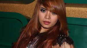 Liburan hemat dengan pesawat bukan sekadar mimpi dengan tips ini tak ingin wajanhnya tersorot langsung oleh matahari, tak lupa dinar. Perbesar Payudara Dj Dinar Candy Panen Job Luar Kota Showbiz Liputan6 Com