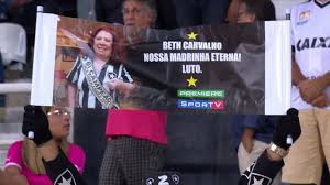 Esse é o botafogo que eu gosto esse é o botafogo que eu conheço tanto tempo esperando esse momento, meu deus deixa eu festejar que eu mereço. Com Bandeiras E Um Minuto De Samba Botafogo Homenageia Beth Carvalho Botafogo Ge