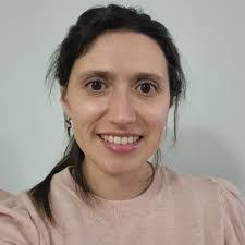 Diana Garces's Instagram, Twitter & Facebook