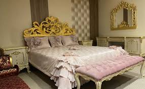 King size bedroom sets are ideal for houses with large rooms and vast spaces. Classic Bedroom Luxury Bedroom Sets Models Asortie
