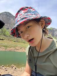 hi my name is madison tran i'm from Orange County California!! i'm  committed to uci for education sciences! i love to spend time with my  family and friends, going to the beach