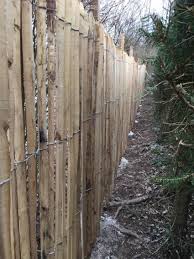 Staketenzaun Sichtschutz Hohe 1 75m Lattenabstand 2 3cm Rolle 5m Kastanienzaun Zaun Sichtschutz