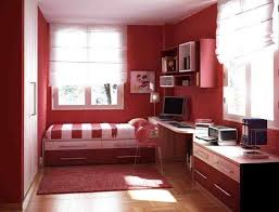 Tempat tidur yang tidak memakai ranjang hendak membuat ketinggiannya rendah. Panduan Desain Interior Kamar Tidur Kecil Dan Sempit Small Room Design Minimalist Bedroom Design Red Bedroom Design