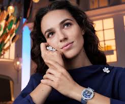 Whale-shaped bar in Maldives Won the International Design Awards