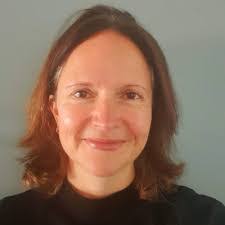 Heidi Mercer's Instagram, Twitter & Facebook