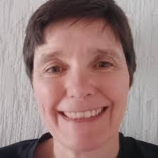 Anniversary: A Celebratory Anthology: Amazon.co.uk: Writers' Circle,  Swansea & District, Davies, Alana Beth, Riley, Fiona, Alexander, Tony,  Bryant, Alan, Montez, Paula, Everley, Mike, Thomas, Ann Marie,  Llewellyn-Price, Dawn, Collier, Catrin ...