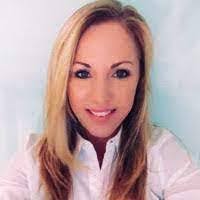 Keri Schindler's Instagram, Twitter & Facebook