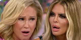 Best RHOBH Fan Reactions To Kathy Hilton Taking Down Lisa Rinna