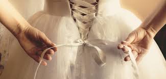 Sie knnen einfach bei uns nicht nur traditionelle sondern auch modische und moderne hochzeitskleider. Warum Sind Hochzeitskleider Weiss Daher Kommt Der Alte Brauch Wirklich