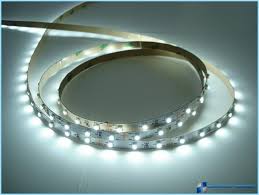 تثبيت الشريط Led على السقف مع يديه