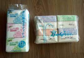日本の100均で買って来たポケットティッシュ ティッシュ ポケット 日本