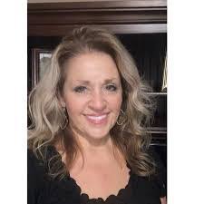 Earlene Covington's Instagram, Twitter & Facebook