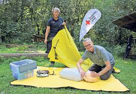 DRK zeigt, was bei Outdoor Erster-Hilfe wichtig ist