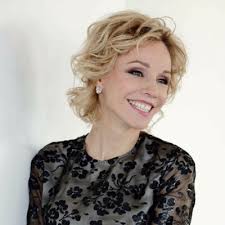 В праздничный день актриса поделилась с подписчиками кадром дерзкой фотосессии, для которой примерила косуху поверх белой рубашки и кожаные штаны. Zudina Marina Vyacheslavovna Biografiya Novosti Foto Data Rozhdeniya Press Dose Personalii Globalmsk Ru