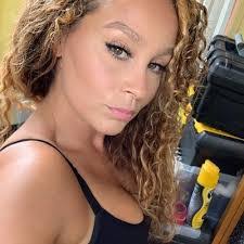 Natalia Hall's Instagram, Twitter & Facebook