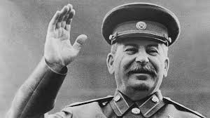 Kaum eine familie in der sowjetunion bleibt von stalins terror verschont. Zdf History Phoenix