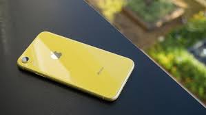 It is the twelfth generation of the iphone. Review Iphone Xr Me Disseram Que Voce Era O Modelo Mais Acessivel Gizmodo Brasil