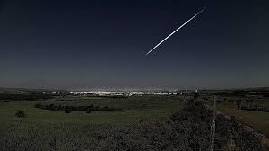 Chuvas de meteoros podem ser vistas no Brasil esta semana; saiba quando