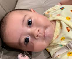 不同於臉書，私人ig都是一堆廢照（還有來自小胖幫偶拍的挑寵物零食側拍） 開春第一號作品出爐：  @your_woman_sleep_with_others 老王樂隊MV《我在愛情的盡頭看見了你和我》🤍  與老夥伴阿懋合作多年，儘管每次都會被他的導演任性氣個半死，卻也每次都被成品懾服。 這幾年製 ...