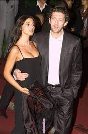 9,933 likes · 24 talking about this. ã‚¸ãƒ¥ã‚¨ãƒªãƒ¼ ã‚¸ãƒ¥ã‚¨ãƒªãƒ¼ Monica Bellucci Vincent Cassel Monica Bellucci Vincent Cassel