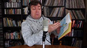 The sneetches dr seuss book. Wisconsin Man Raps Dr Seuss Books Over Dr Dre Beats People Com