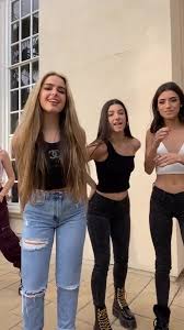 Addison Rae Addisonre On Tiktok Ok Den Dixie Dixiedamelio Charlidamelio In 2020 Famous Girls Skinny Girls The Most Beautiful Girl
