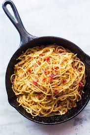 5 Ingredient Bacon Spaghetti Aglio Olio Aglio Olio Olio Recipe Bacon Recipes