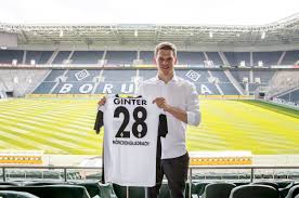 Transferts, résultats, billeterie, effectif, calendrier et statistiques. Bolarinwa Olajide On Twitter Official Matthias Ginter Has Signed For Borussia M Gladbach From Borussia Dortmund He Will Wear The Jersey Number 28 Https T Co Onvy0jboru