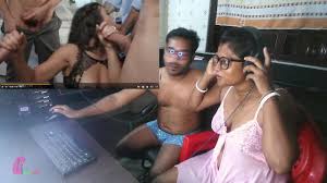 हिंदी में पोर्न रिव्यु - Indian Desi Hot Wife Reactions Watching Porn ( Hot  Wife XXX )
