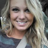 Lauren Brackett's Instagram, Twitter & Facebook