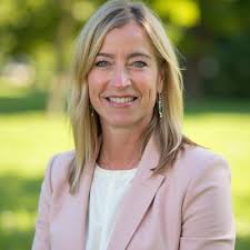 The small business numbers aren't good but I appreciated the opportunity to  speak with Chicago Magazine earlier this month about the long decline in  the number of Chicago tavern licenses.