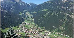 Skiing is available all year round here. Bergfex Mayrhofen Urlaub Mayrhofen Reisen Mayrhofen