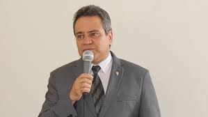Rodrigo otávio da cruz assume o posto no lugar do coronel élcio franco, que estava na função desde junho de 2020 e foi. Bolsonaro Escolhe Novo Secretario Executivo Do Ministerio Da Saude Istoe Independente