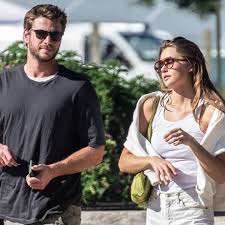 Liam hemsworth reportedly getting 'serious' with girlfriend gabriella brooks, spending 'a lot of time' together in australia. Liam Hemsworth Steps Out With Gabriella Brooks Amid Miley Revelations E Online Deutschland