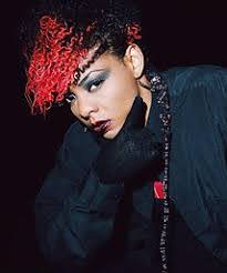 Trina Lyons's Instagram, Twitter & Facebook