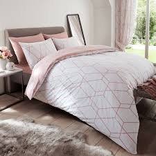 We have everything from modern king size bedroom sets with panel bed designs for a sleek, contemporary take on your bedroom to sleigh beds with faux leather and button tufting for a traditional look worthy. Metro Geometric Diamond Blush Pink King Size Duvet Cover Set Bedding Polycotton Ebay