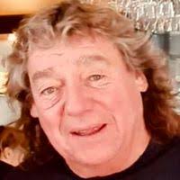 Entrevista a Dennis Stratton por sus conciertos con Maiden uniteD: “Me  encantaría participar en el 50º aniversario de Iron Maiden, pero la  decisión es de Steve Harris”