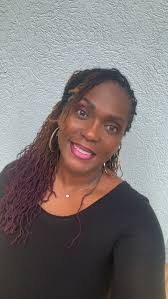 Carly Wolfe's Instagram, Twitter & Facebook