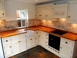 Knotty Pine Kitchen Cabinets A Premium Traditional Choice Designalls In 2020 Pine Kitchen Cabinets Kitchen Design Rustic Kitchen Cabinets