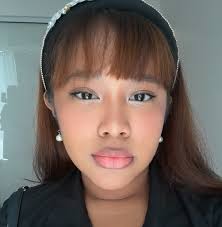 There are sooo many beautiful ladies