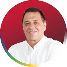 Hector Rubiano's Instagram, Twitter & Facebook