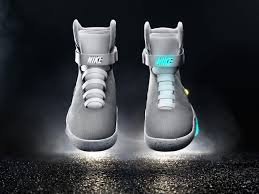 Samozashnurovyvayushiesya Krossovki Nike Iz Nazad V Budushee 2 Postupyat V Prodazhu V 2016 Godu