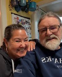 Yay!! #SundayFunday finally got my Copy of “The Almost Empty Nester” book  written by Karla Olson. Super excited to read it and so excited for Karla.  I see a best seller on