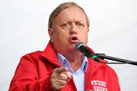 I've found goblet squats to be super difficult. Marc Goblet L Acteur En Direct