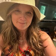 🐾 From "cat neutral" to cat café owner! 🐱 Meet Misha Smith, the heart  behind Duluth's new Wired Whisker Cat Café — a cozy spot for coffee, baked  goods, and, of course,