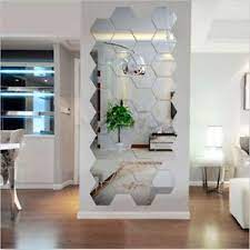 Gioco Di Specchi Decorazione Di Appartamenti Idee Per Decorare La Casa Specchio Da Parete