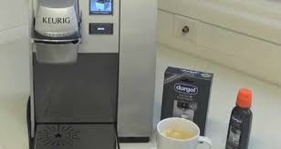 Yes, this is something that many people are using to clean their drip coffee maker, but this isn't the only and best way. How To Clean A Coffee Maker With And Without Vinegar